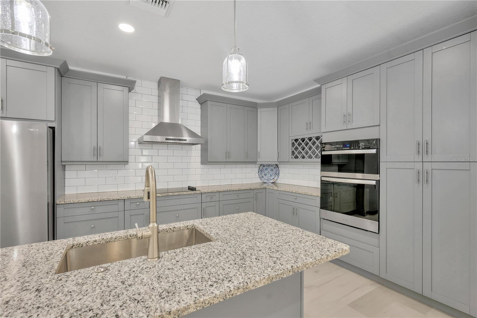 HICKORY HILL ACRES - Residential