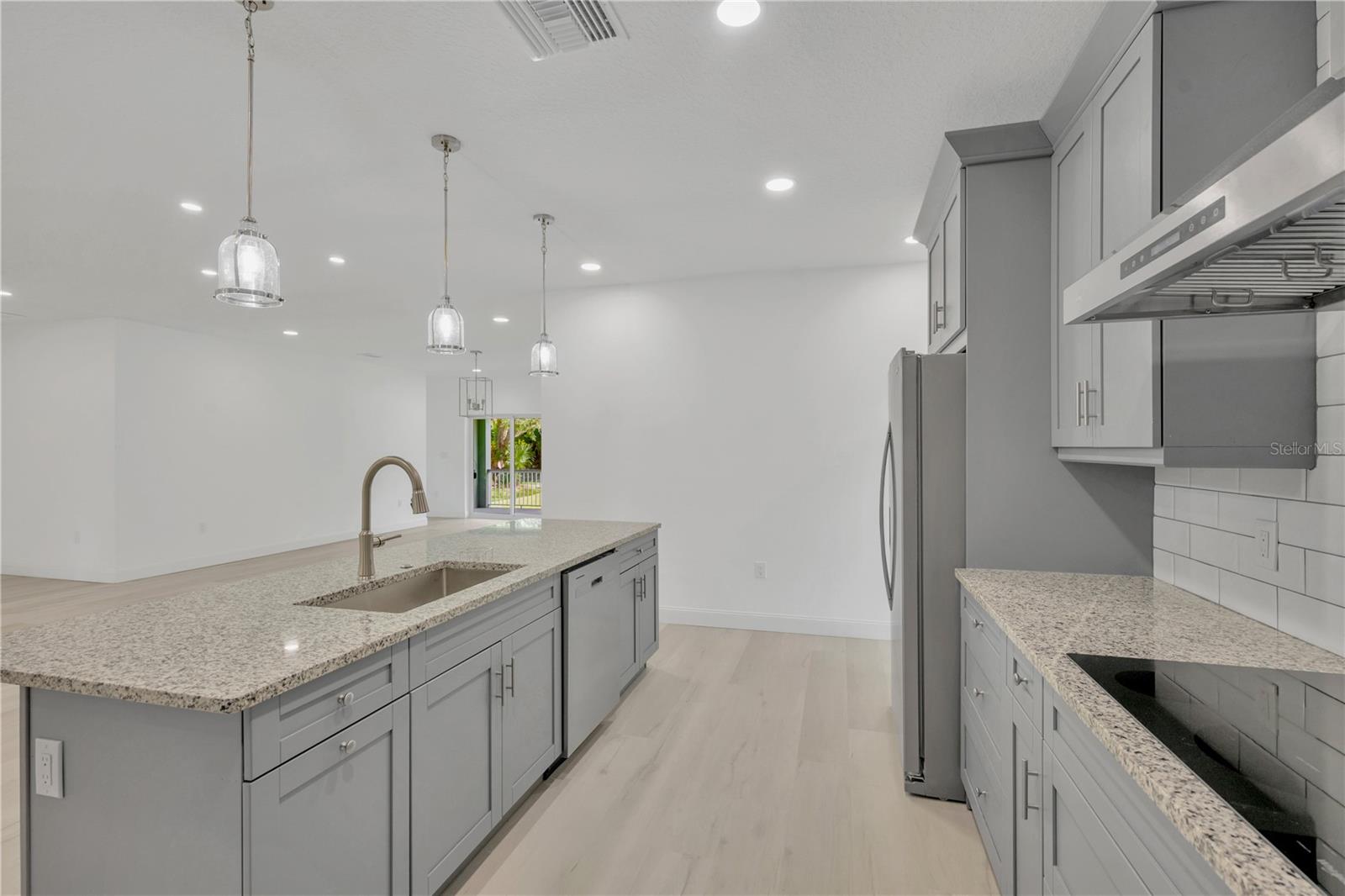HICKORY HILL ACRES - Residential