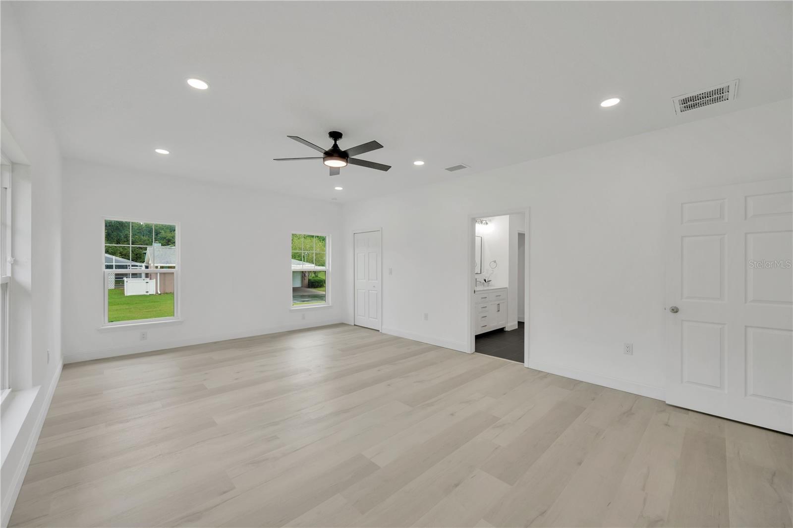 HICKORY HILL ACRES - Residential