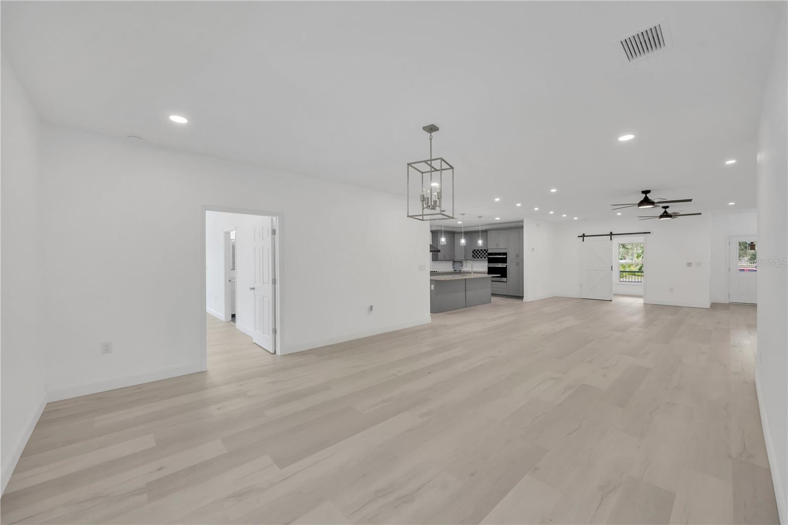 HICKORY HILL ACRES - Residential