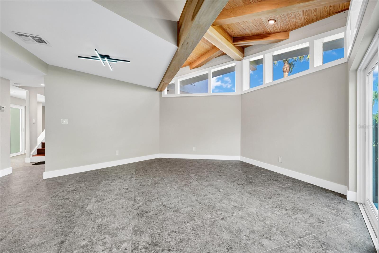 BAY HILL SEC 04 - Residential