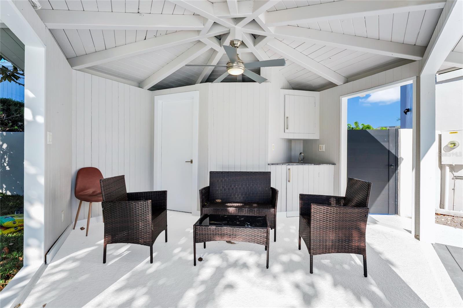 BAY HILL SEC 04 - Residential