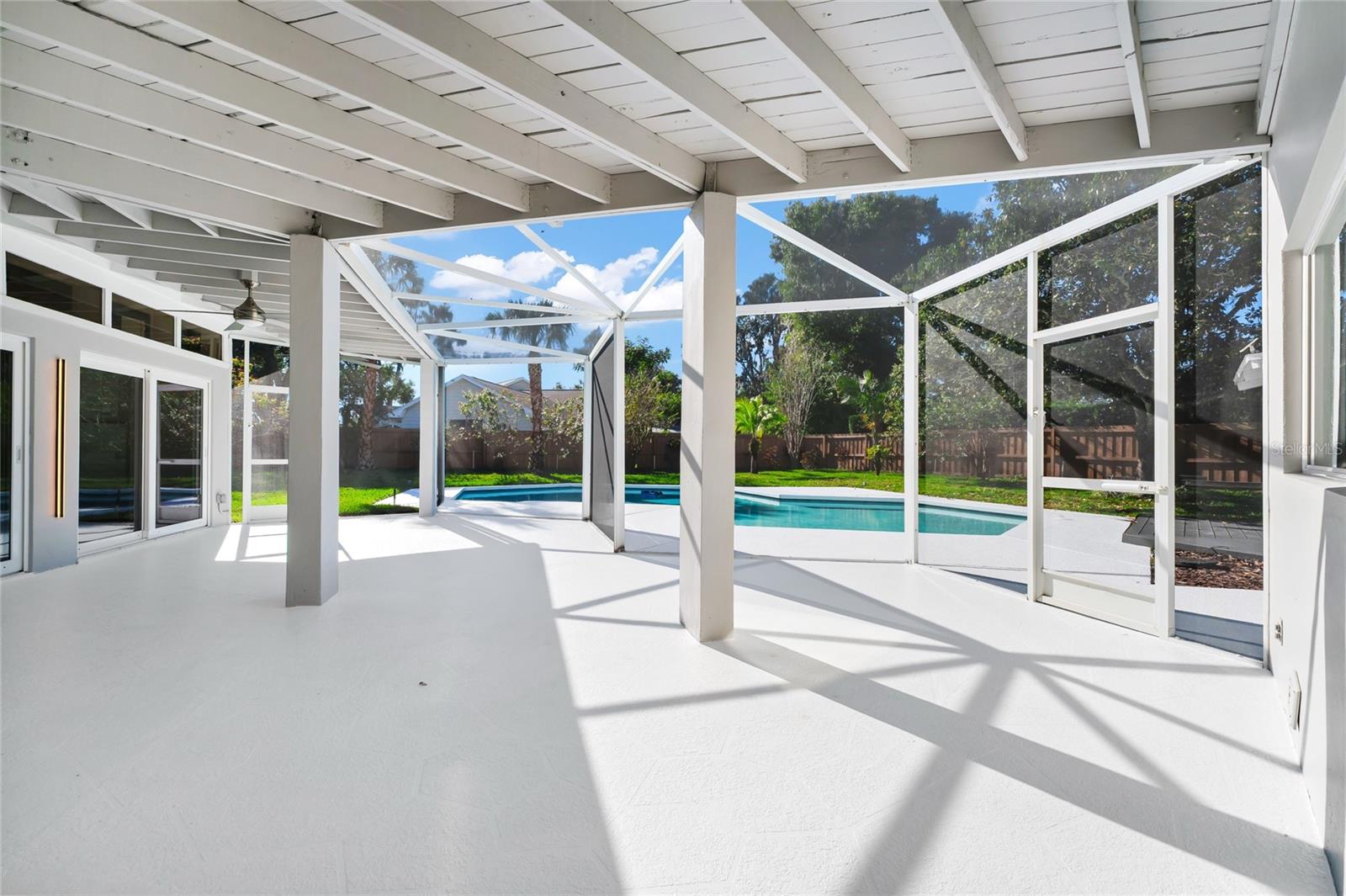 BAY HILL SEC 04 - Residential