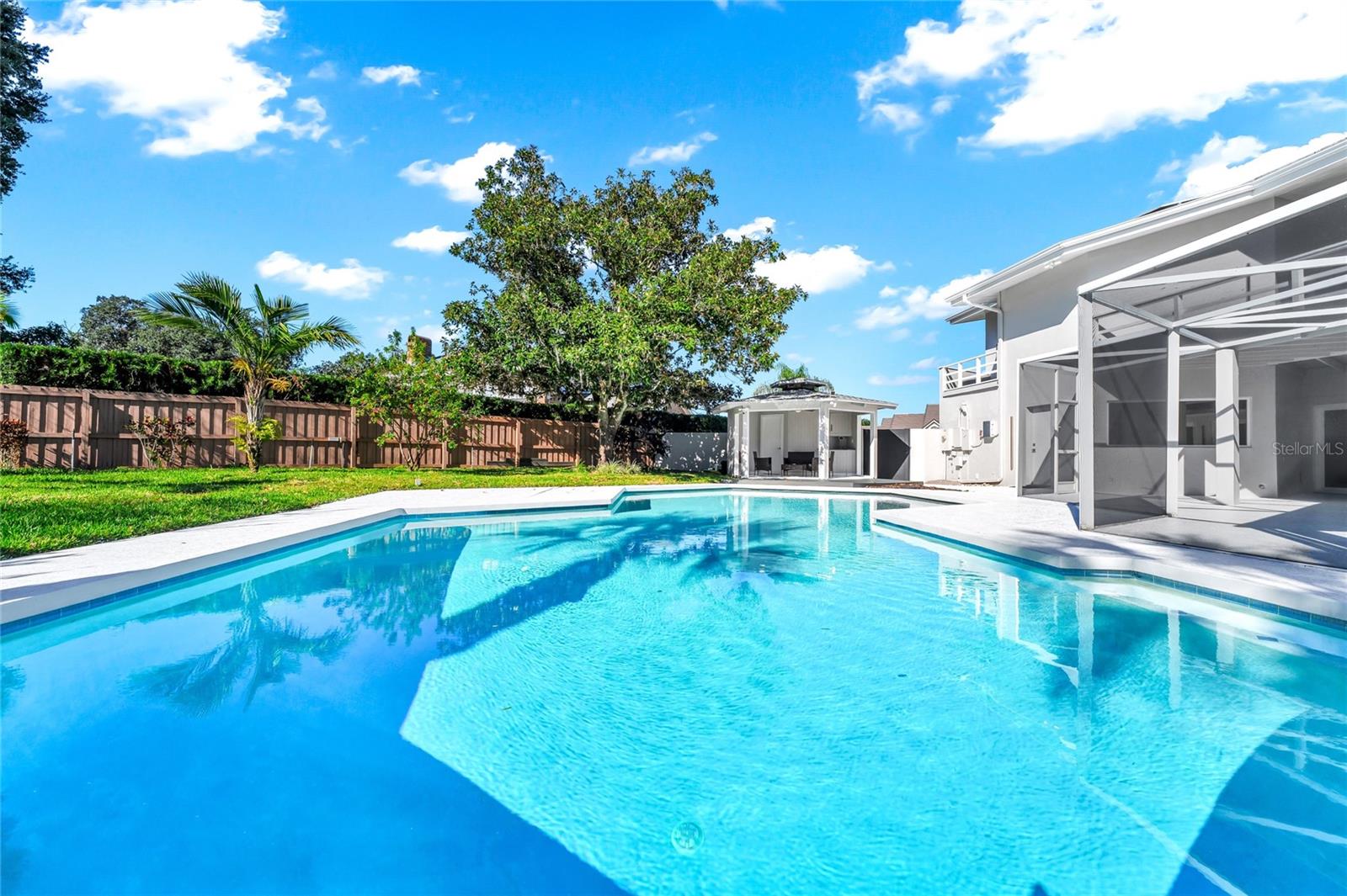 BAY HILL SEC 04 - Residential