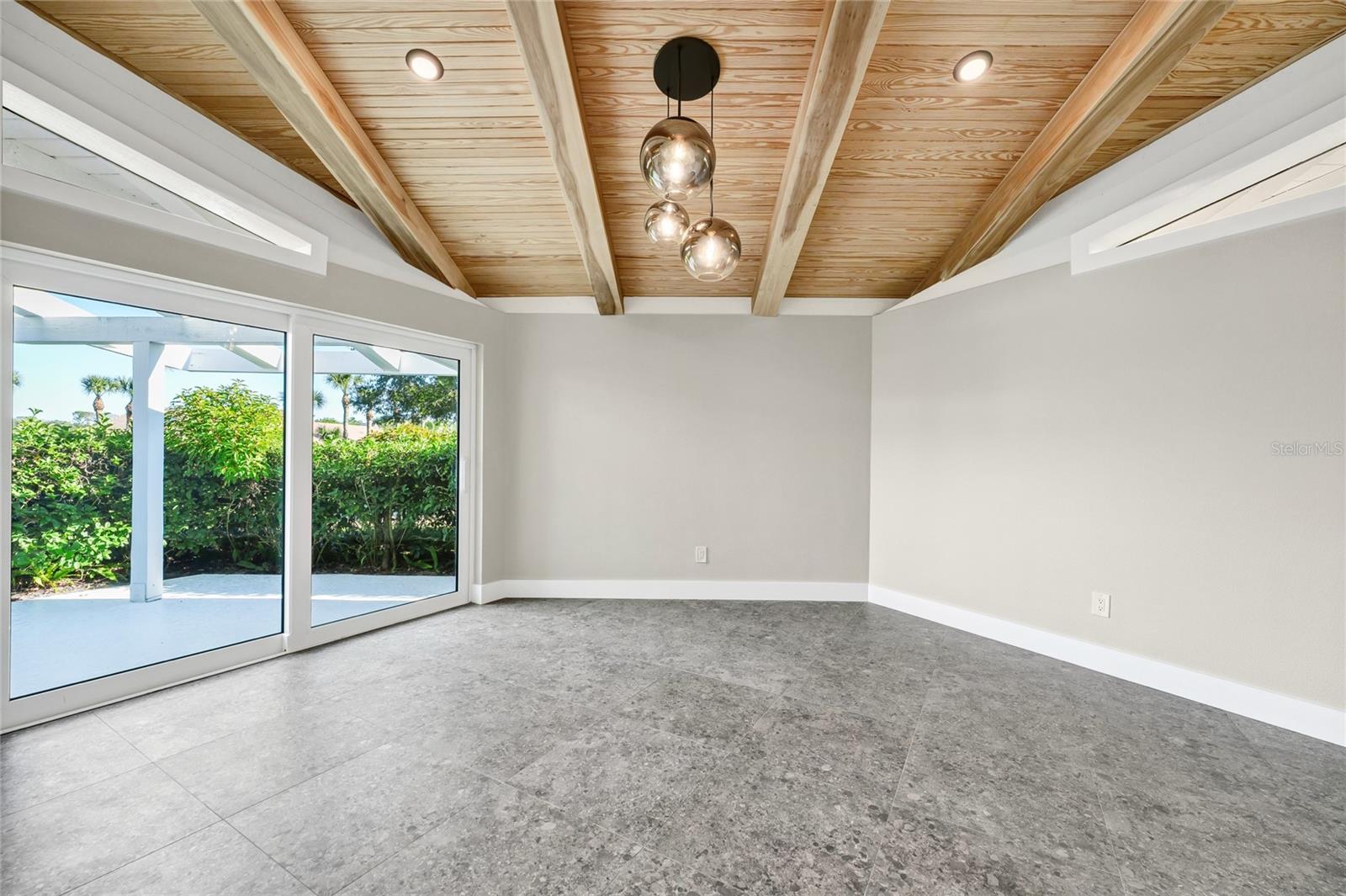 BAY HILL SEC 04 - Residential