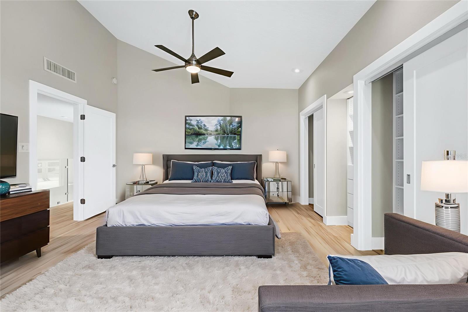 BAY HILL SEC 04 - Residential