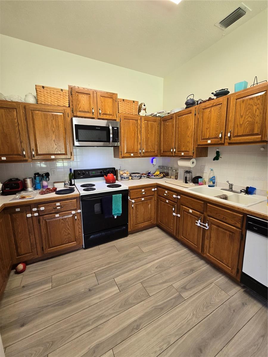 SILVER MDWS CENTRAL - Residential