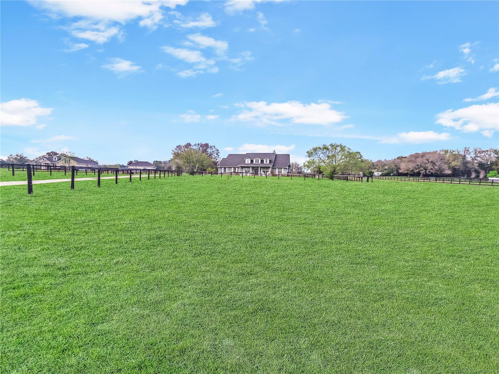 CROSS TIE RANCHES - Residential