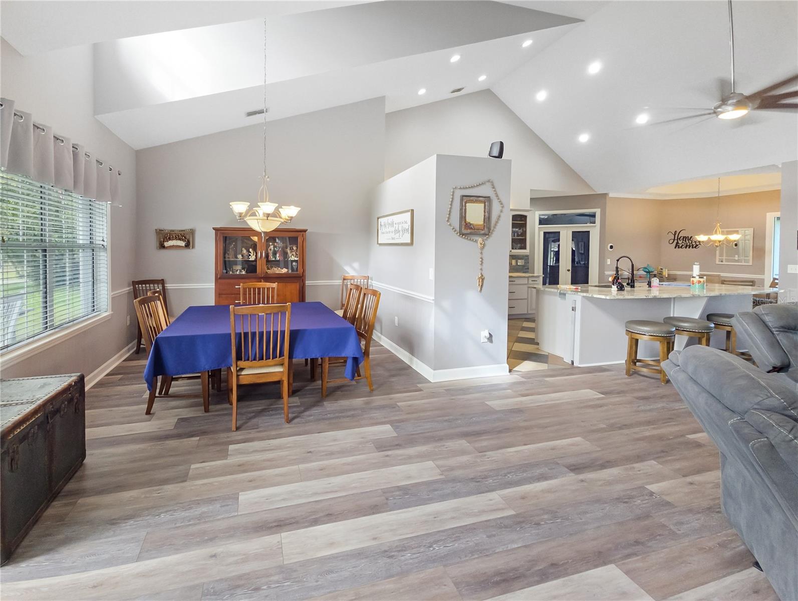 CROSS TIE RANCHES - Residential