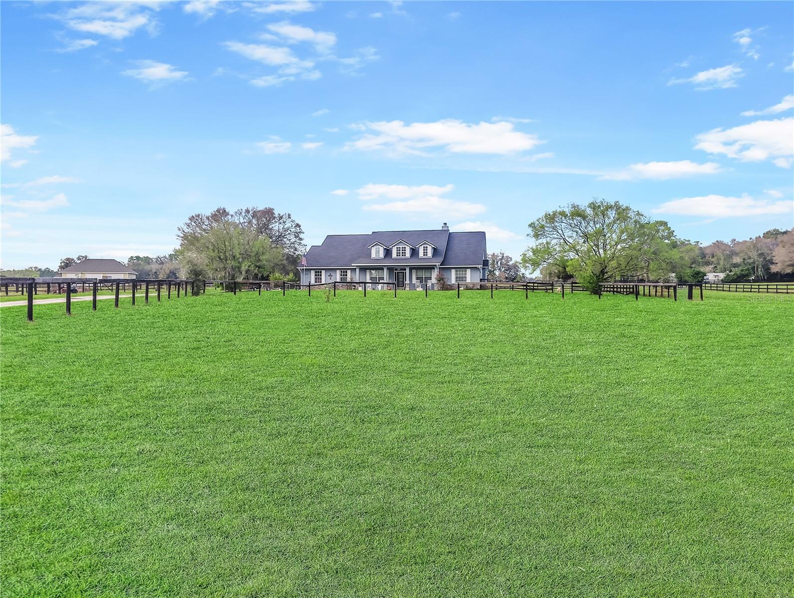 CROSS TIE RANCHES - Residential