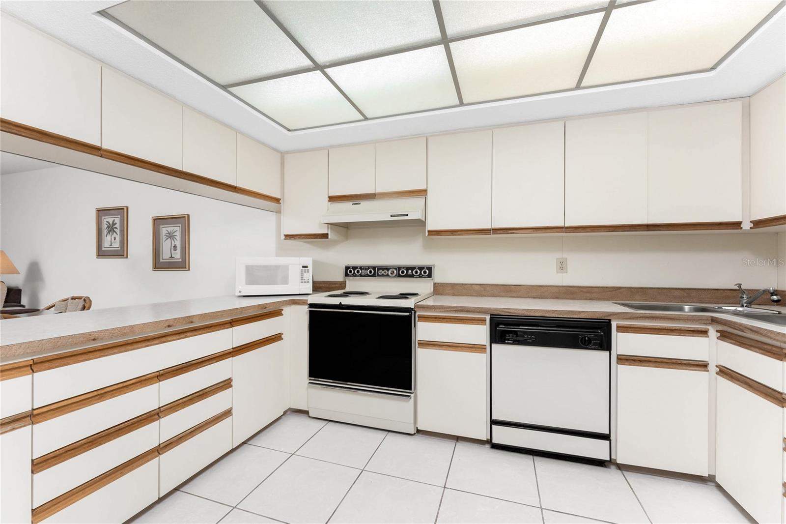 FOREST PARK CONDO PH 01 BLDG 22 - Residential