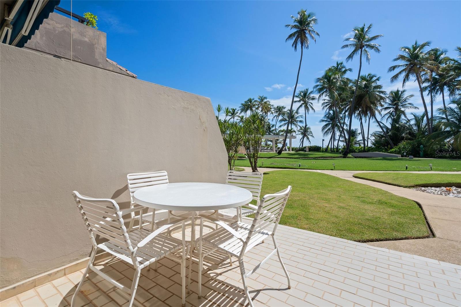 CRESCENT COVE CLUB CONDOMINIUM - Residential