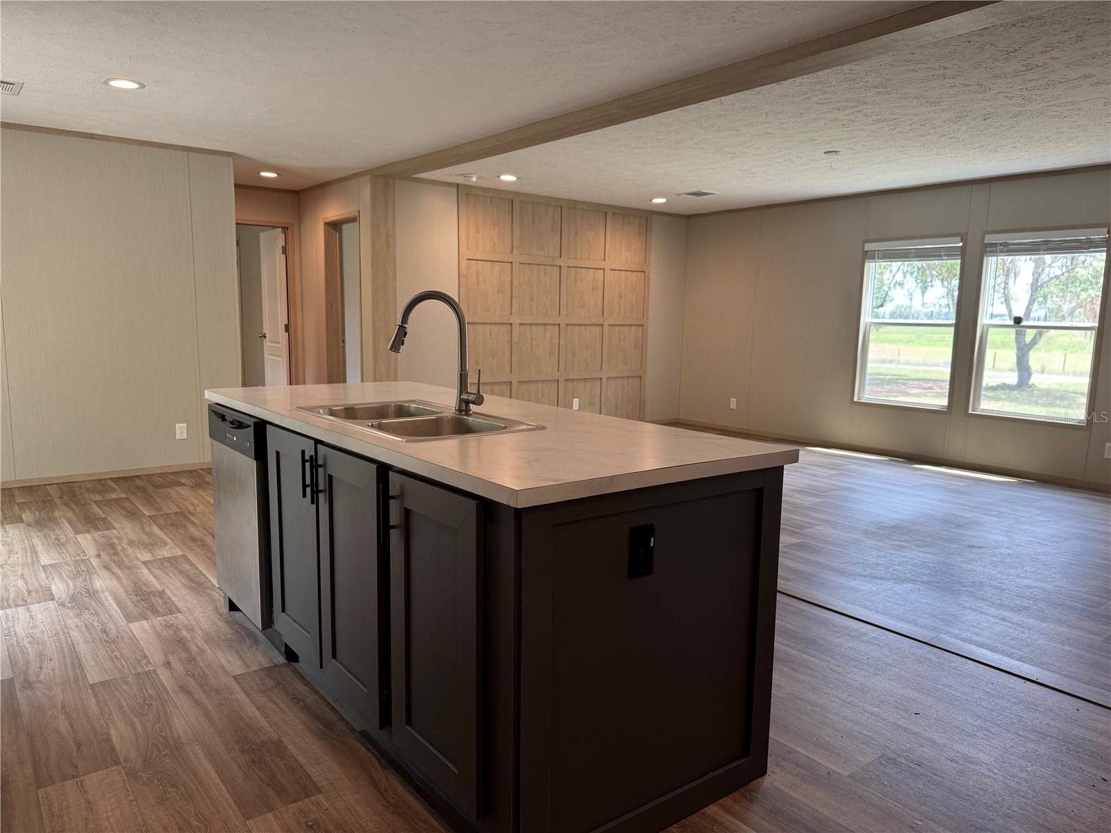 FLORIDA HIGHLANDS - Residential