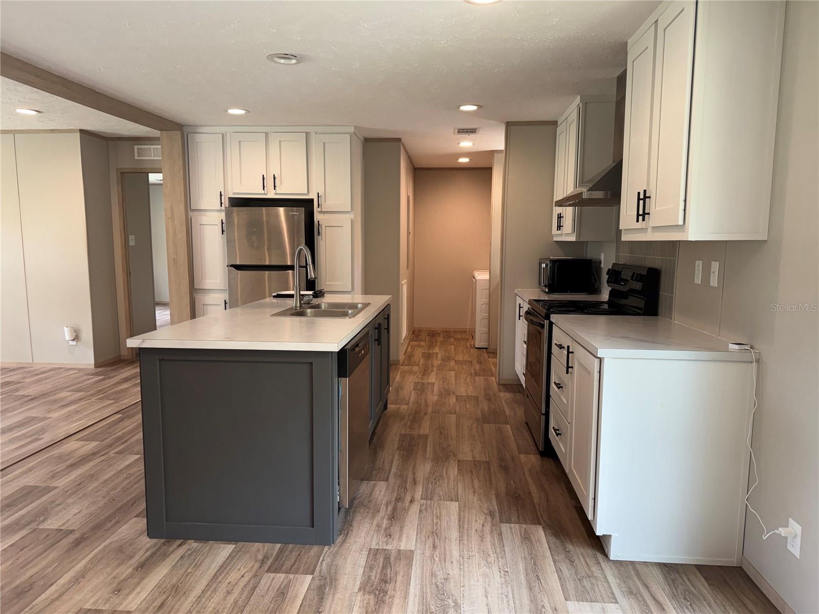 FLORIDA HIGHLANDS - Residential
