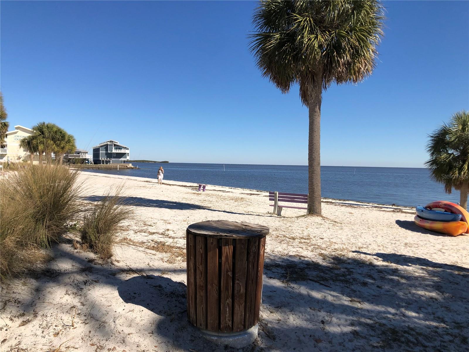 FLORIDA HIGHLANDS - Residential