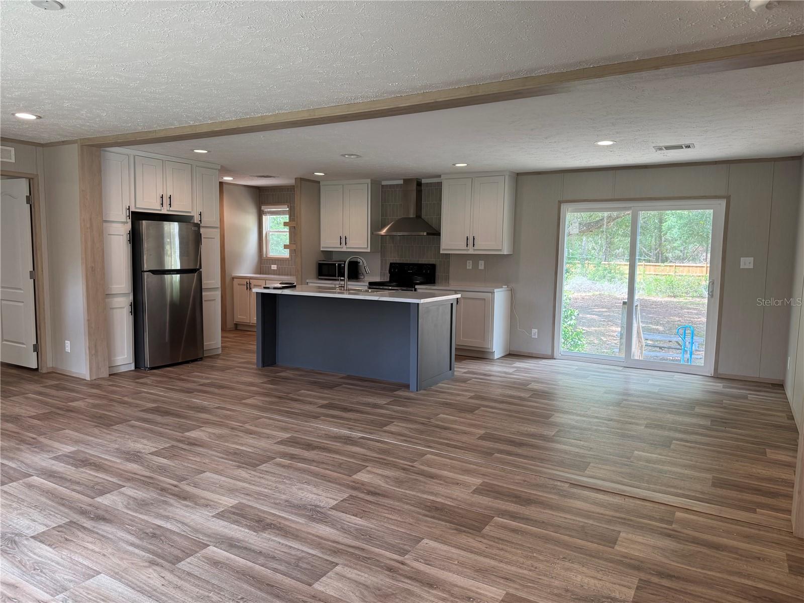 FLORIDA HIGHLANDS - Residential