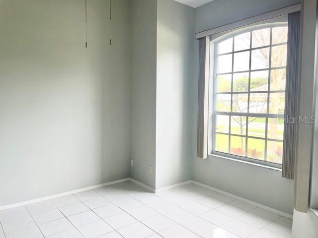BAY OAKS ESTATES - Residential Lease