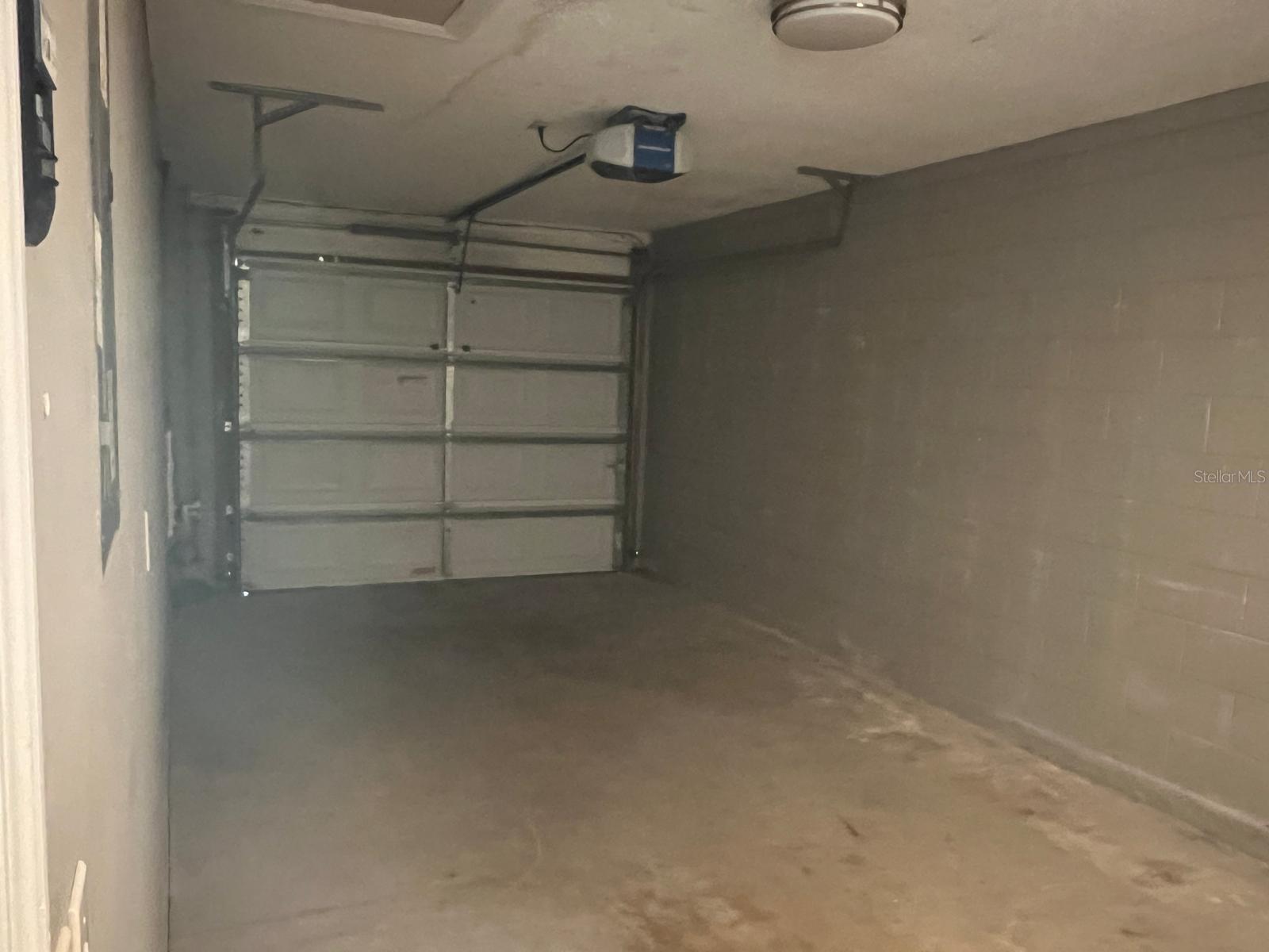 DELAWARE GARDENS - Residential Lease