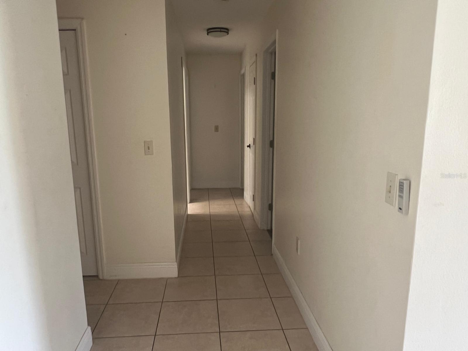 DELAWARE GARDENS - Residential Lease