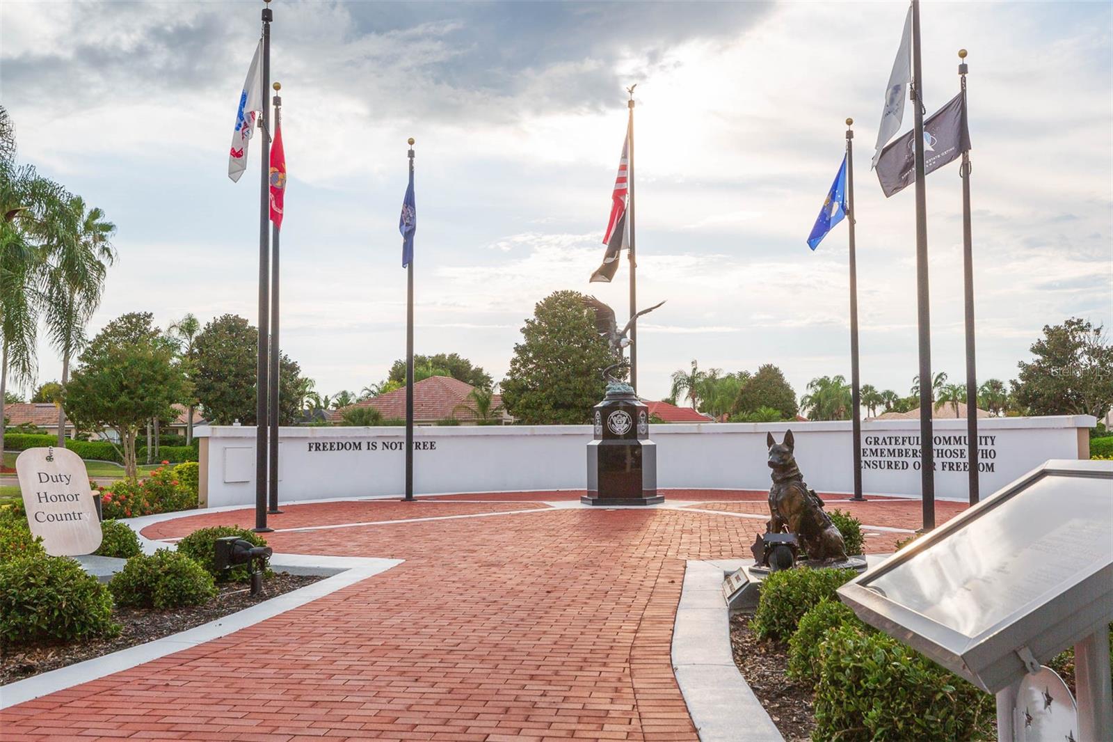 SUN CITY CENTER UNIT 274 & 2 - Residential