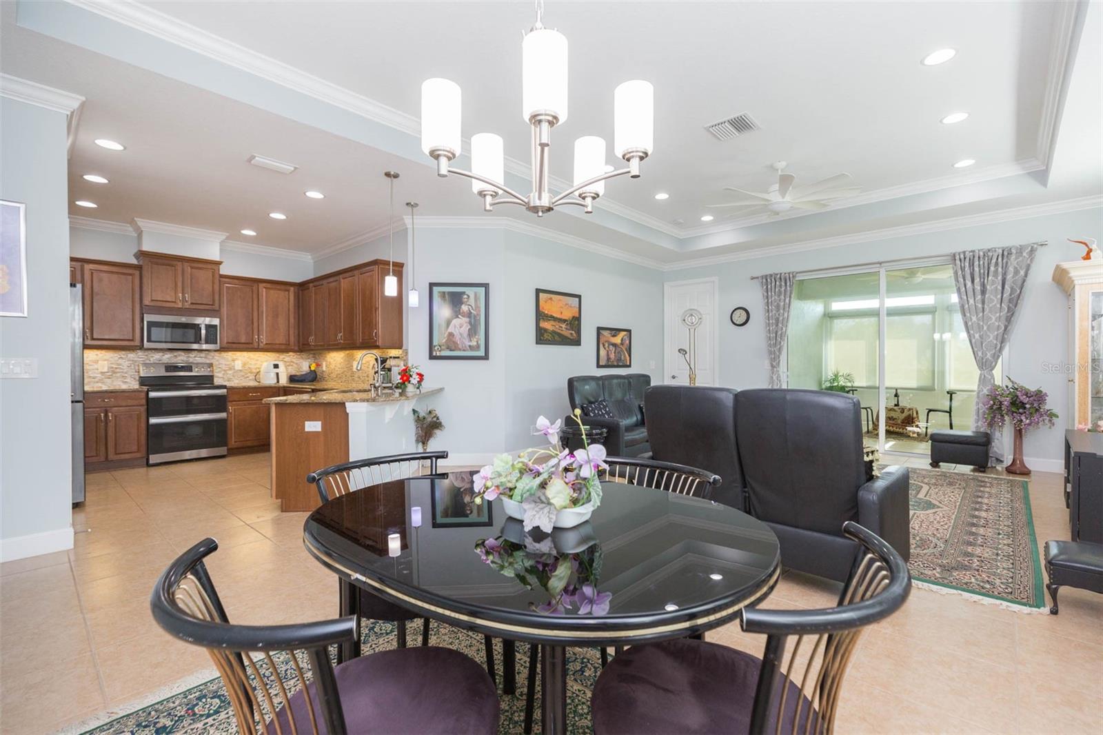 SUN CITY CENTER UNIT 274 & 2 - Residential