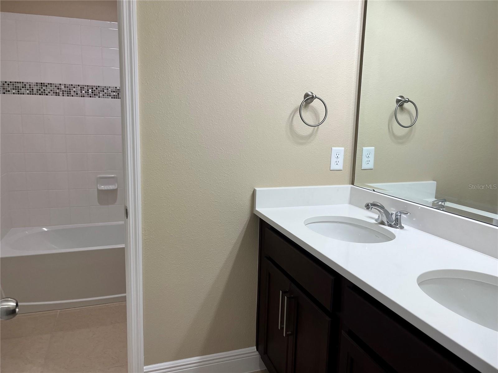 RIDGEVIEW PH 2 - Residential Lease