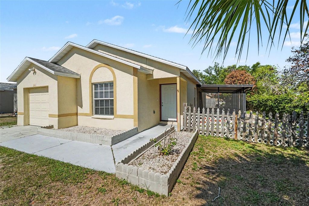 Photo of 1301 Mohrlake Drive, Brandon, FL 33511 (MLS # O6408178)