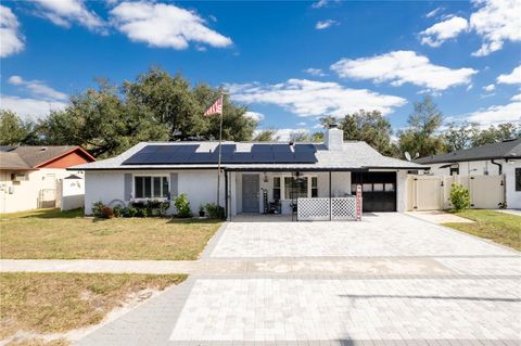 A home in SEFFNER