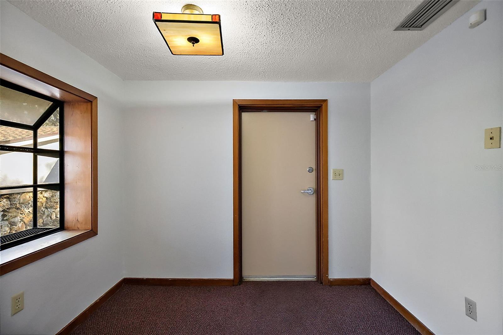 LEESBURG N C LEE ESTATE - Commercial Lease