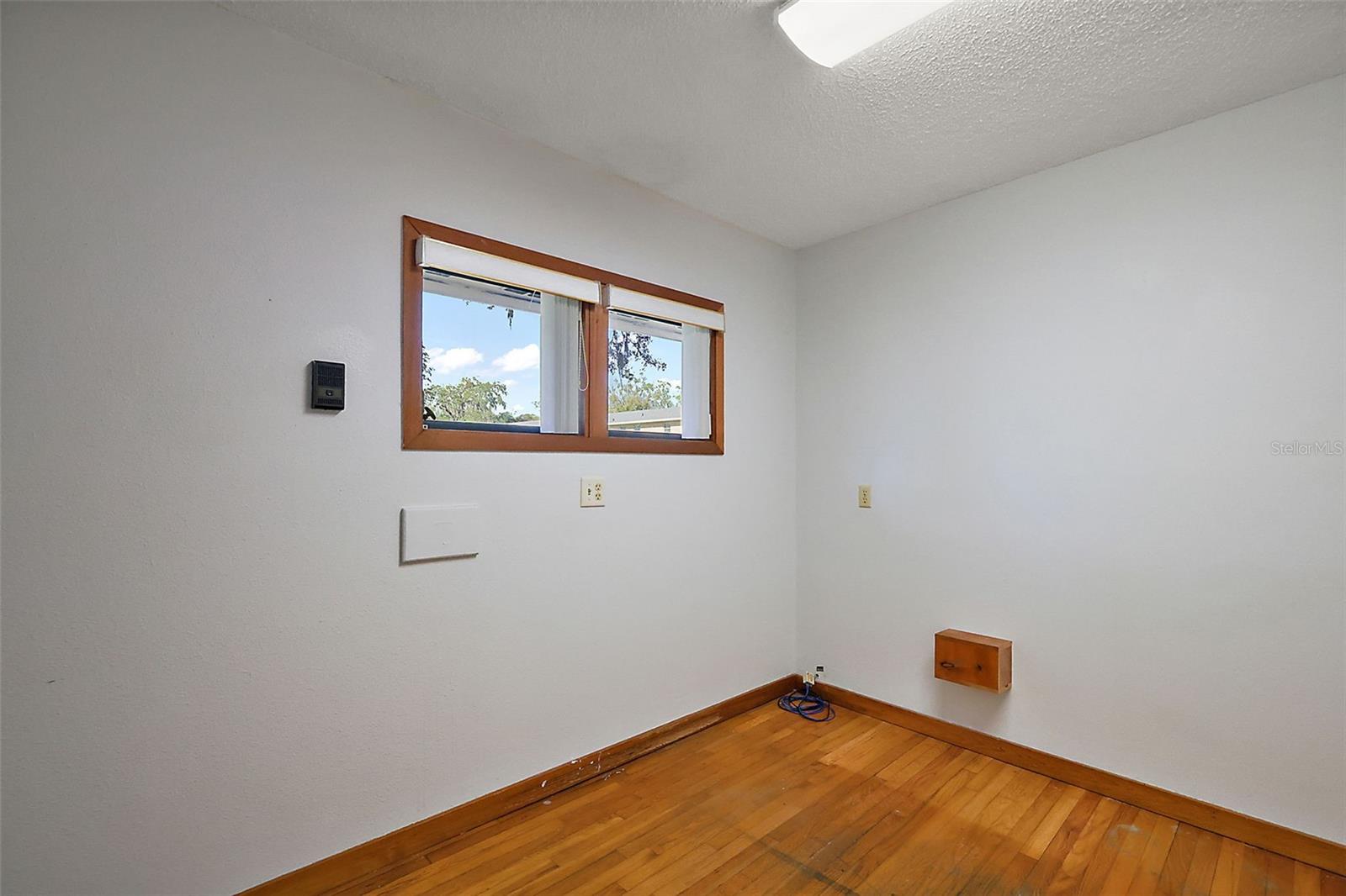 LEESBURG N C LEE ESTATE - Commercial Lease