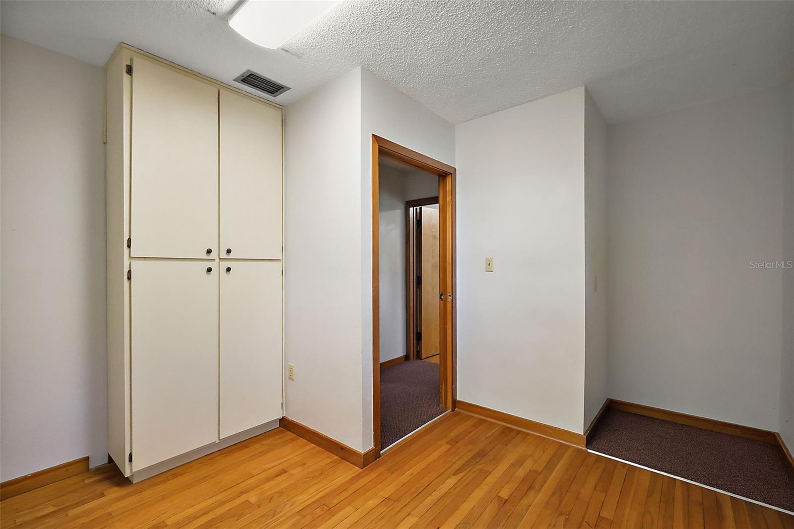 LEESBURG N C LEE ESTATE - Commercial Lease