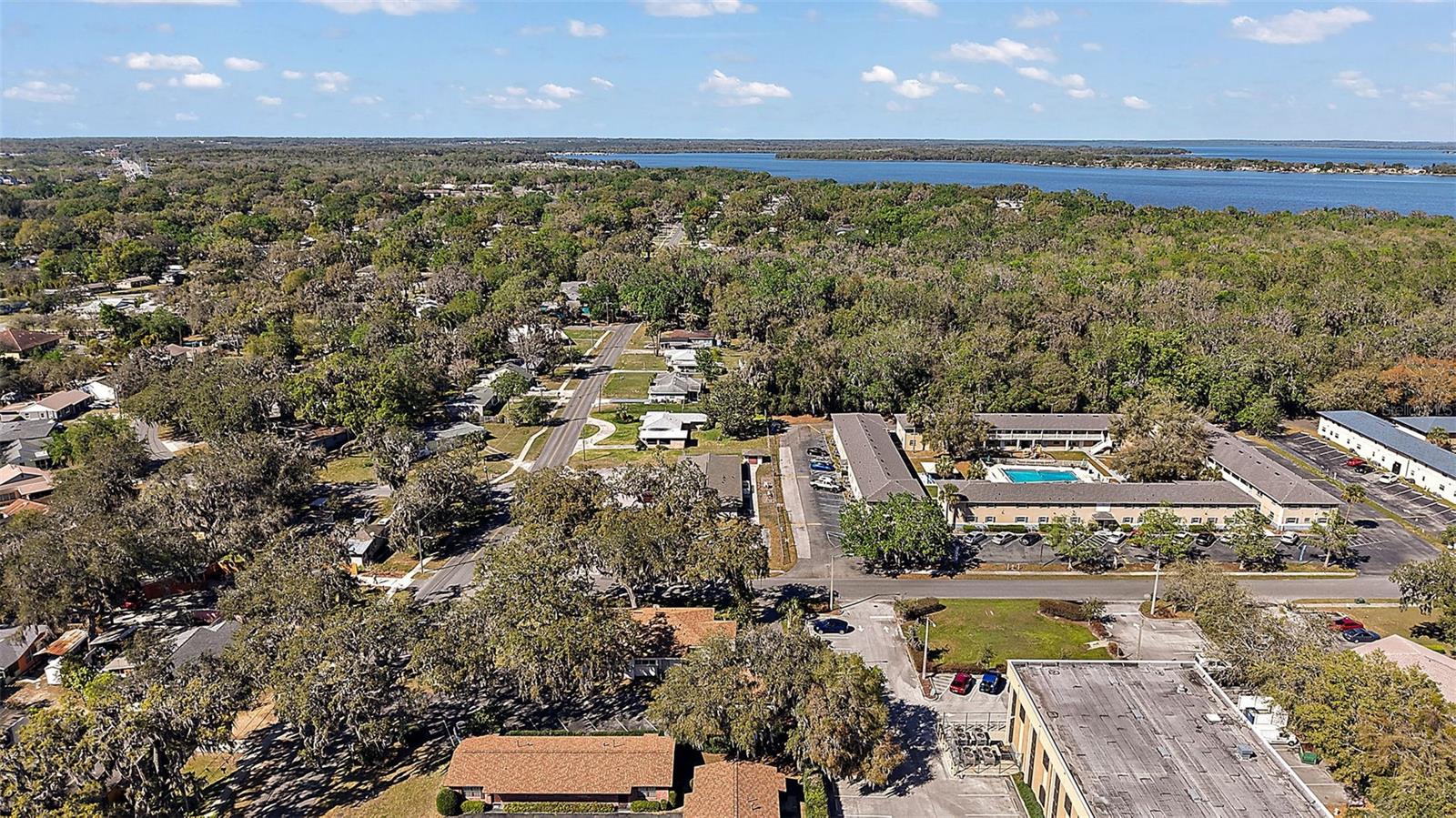 LEESBURG N C LEE ESTATE - Commercial Lease