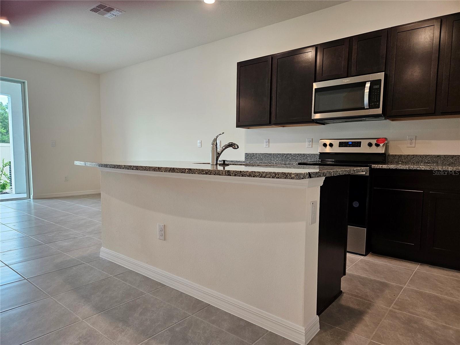 ANGELINE PH 3B-1 - Residential Lease