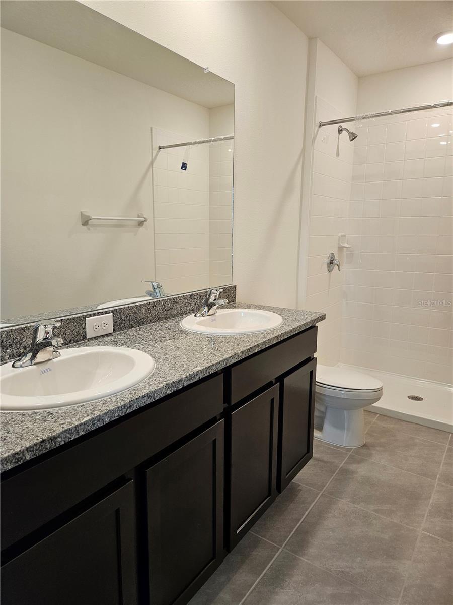 ANGELINE PH 3B-1 - Residential Lease