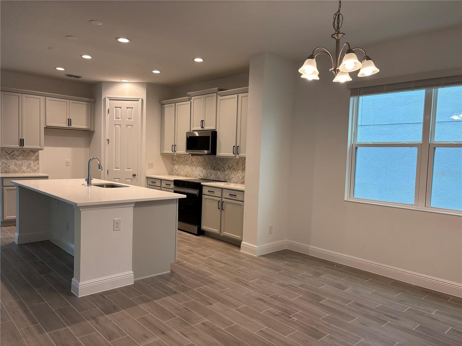 TRINITY LAKES PH 3 - Residential