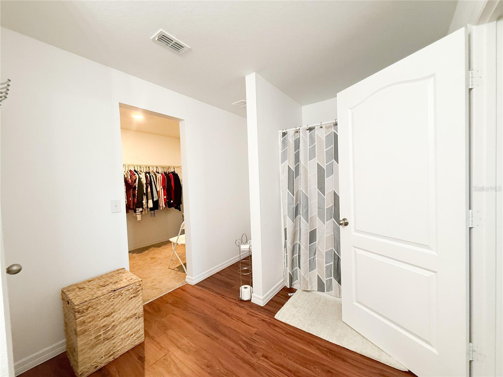 RIDGE/SWAN LAKE - Residential