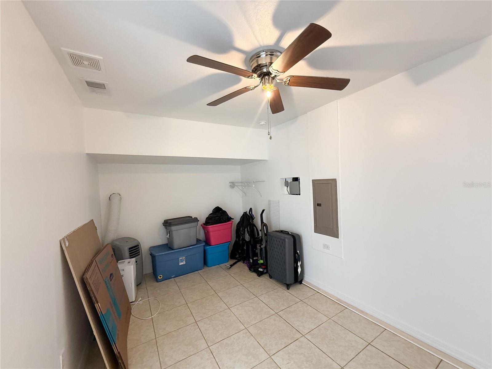 RIDGE/SWAN LAKE - Residential