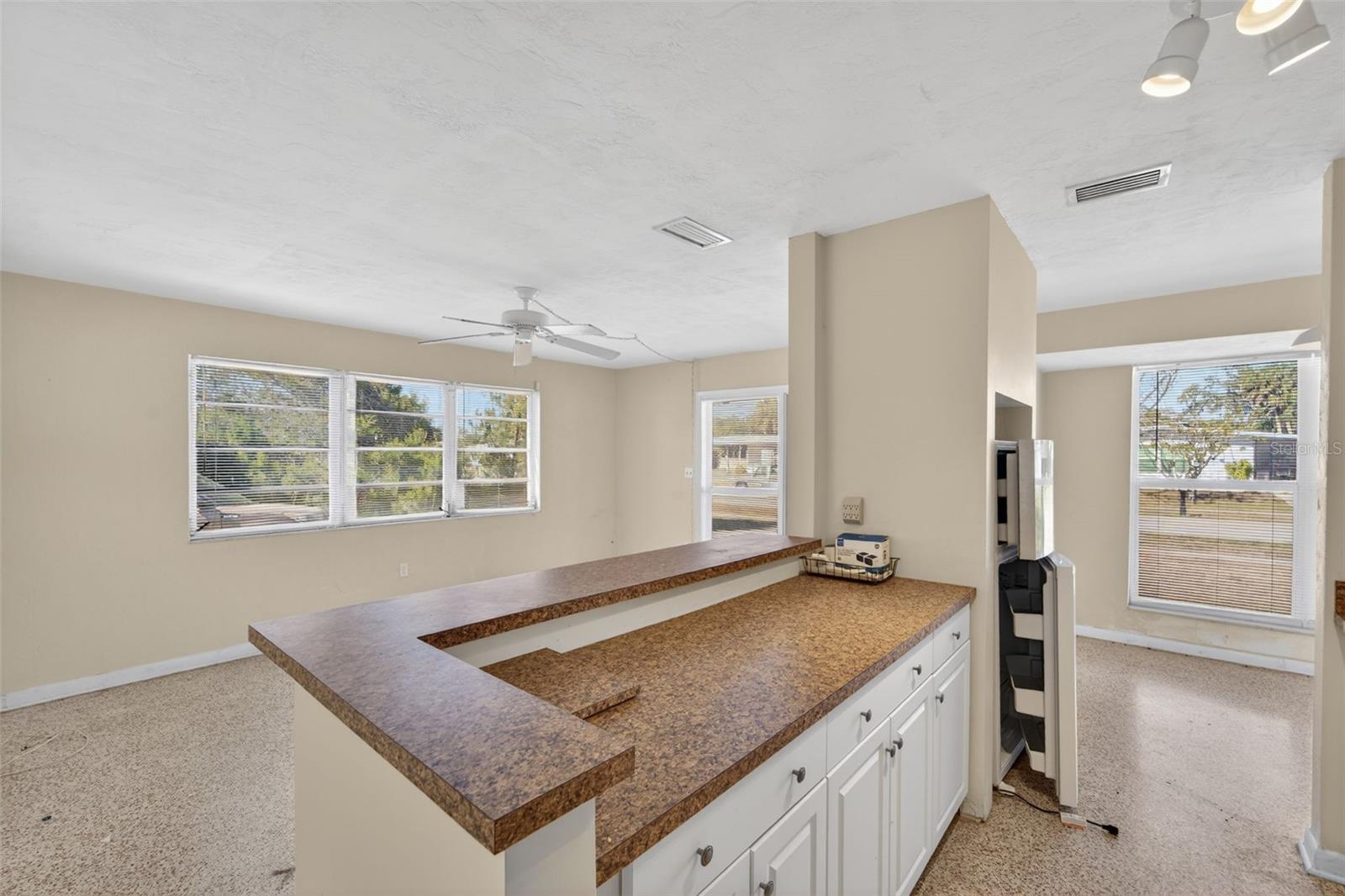 21035 GLENDALE AVENUE