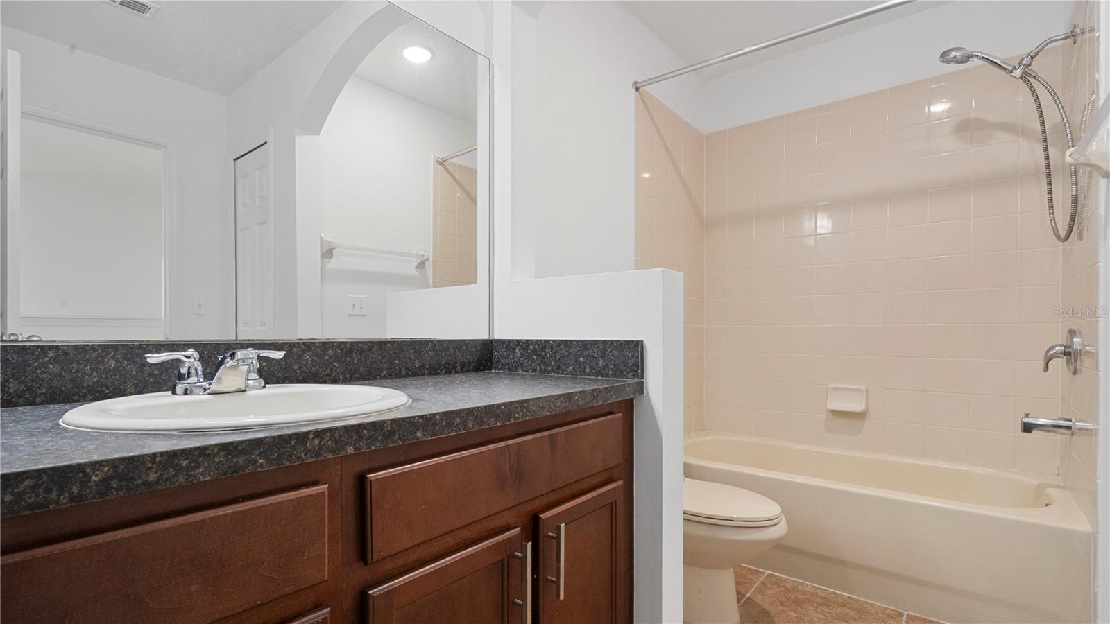 ENCLAVE/MOSS PARK PH 02B - Residential