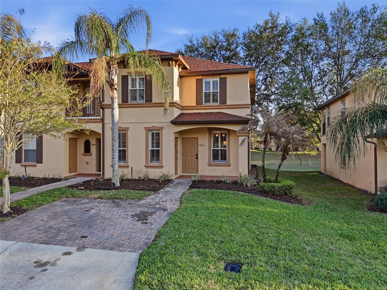 VILLA AT REGAL PALMS CONDO - Residential