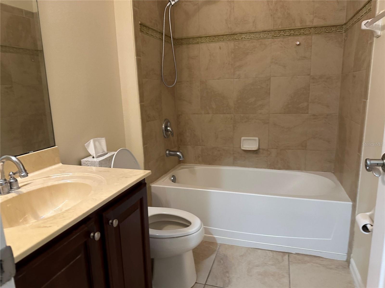 WYNDHAM LAKES ESTATES - Residential Lease