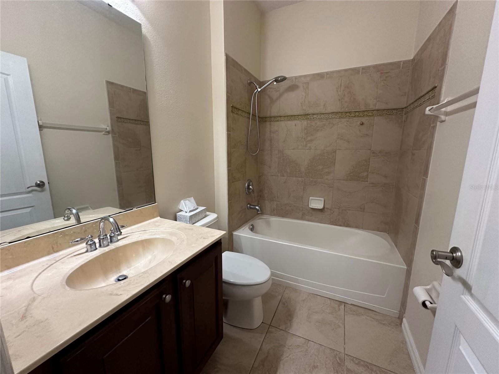 WYNDHAM LAKES ESTATES - Residential Lease