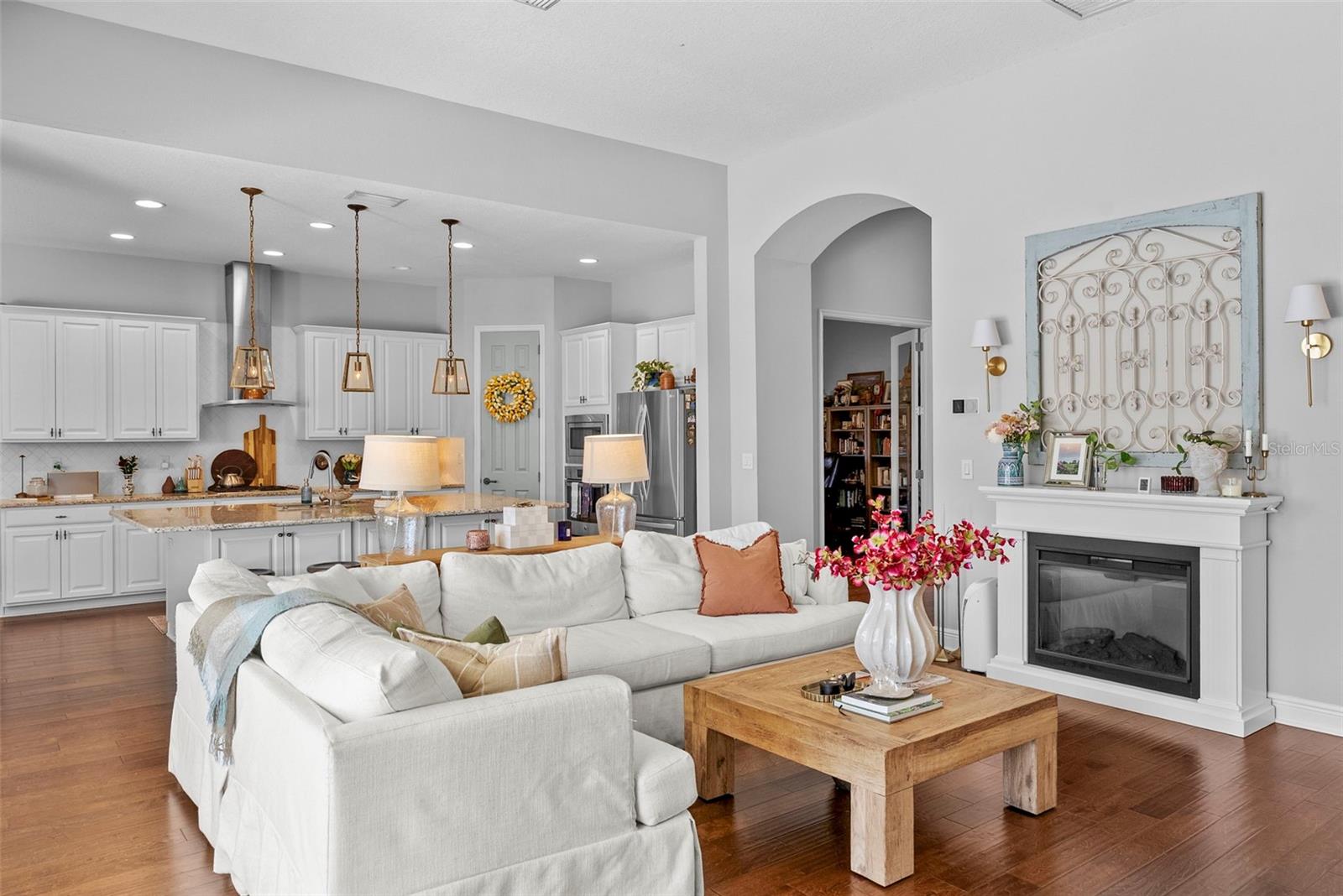 LA COLLINA PH 2A & 2B - Residential