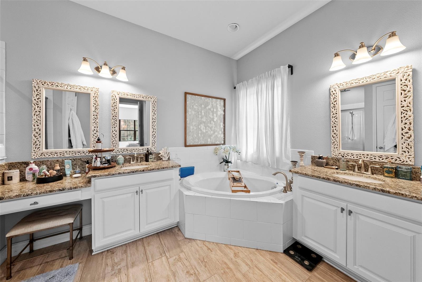 LA COLLINA PH 2A & 2B - Residential