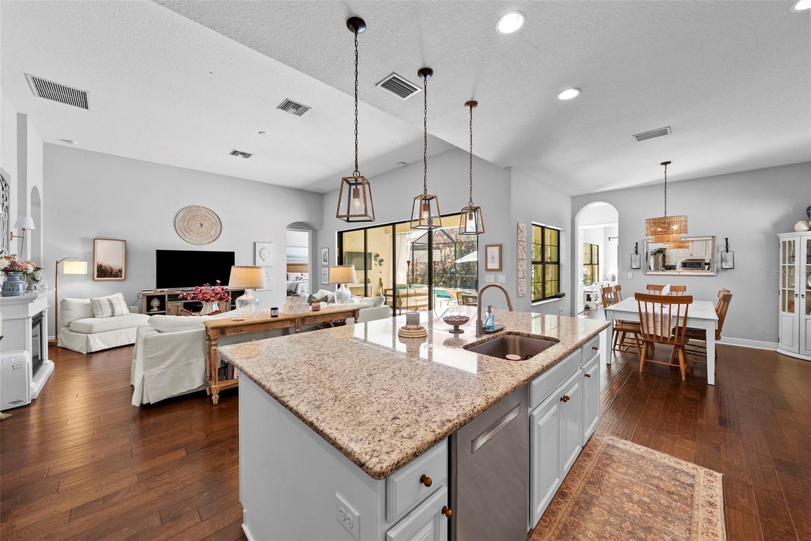 LA COLLINA PH 2A & 2B - Residential