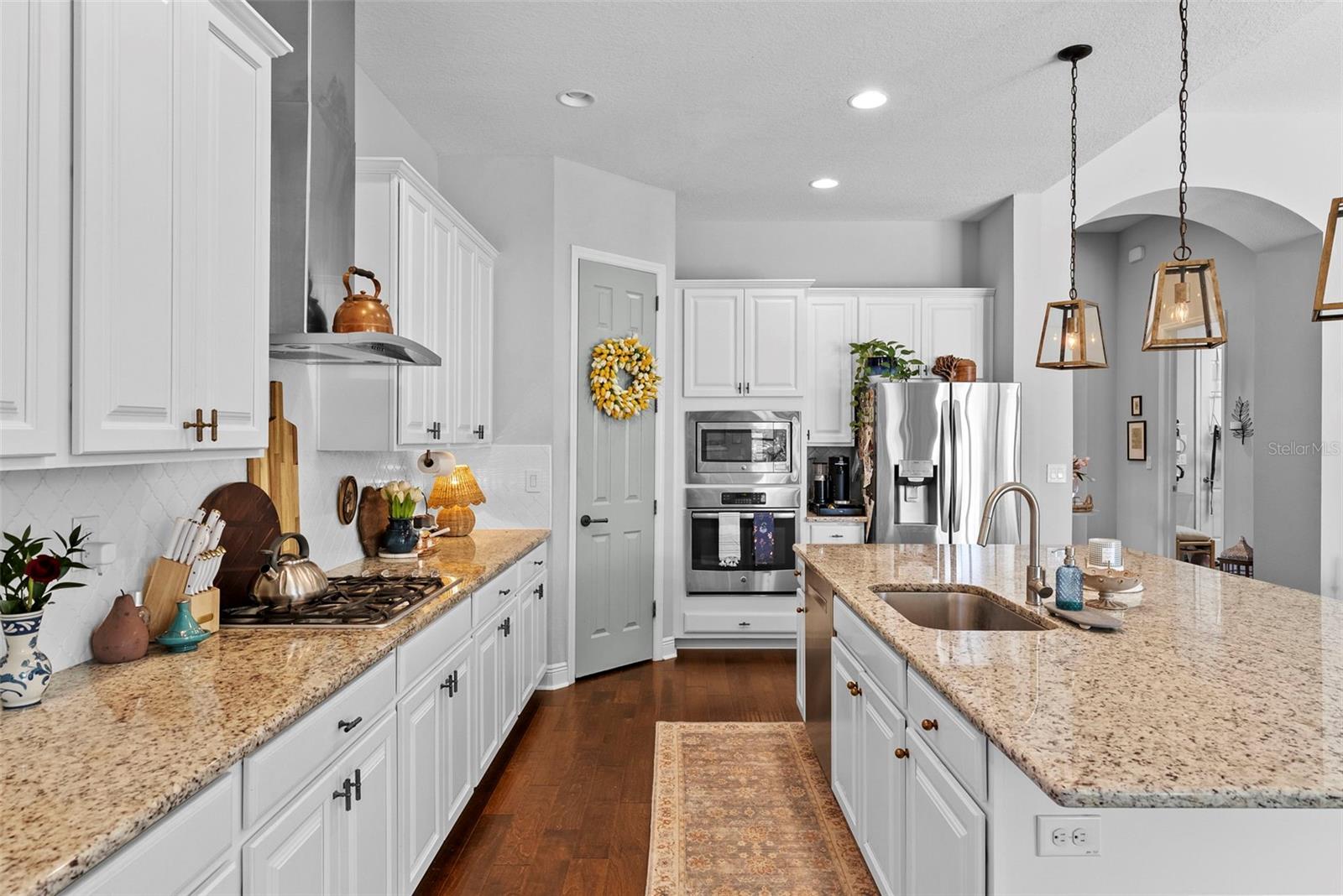 LA COLLINA PH 2A & 2B - Residential