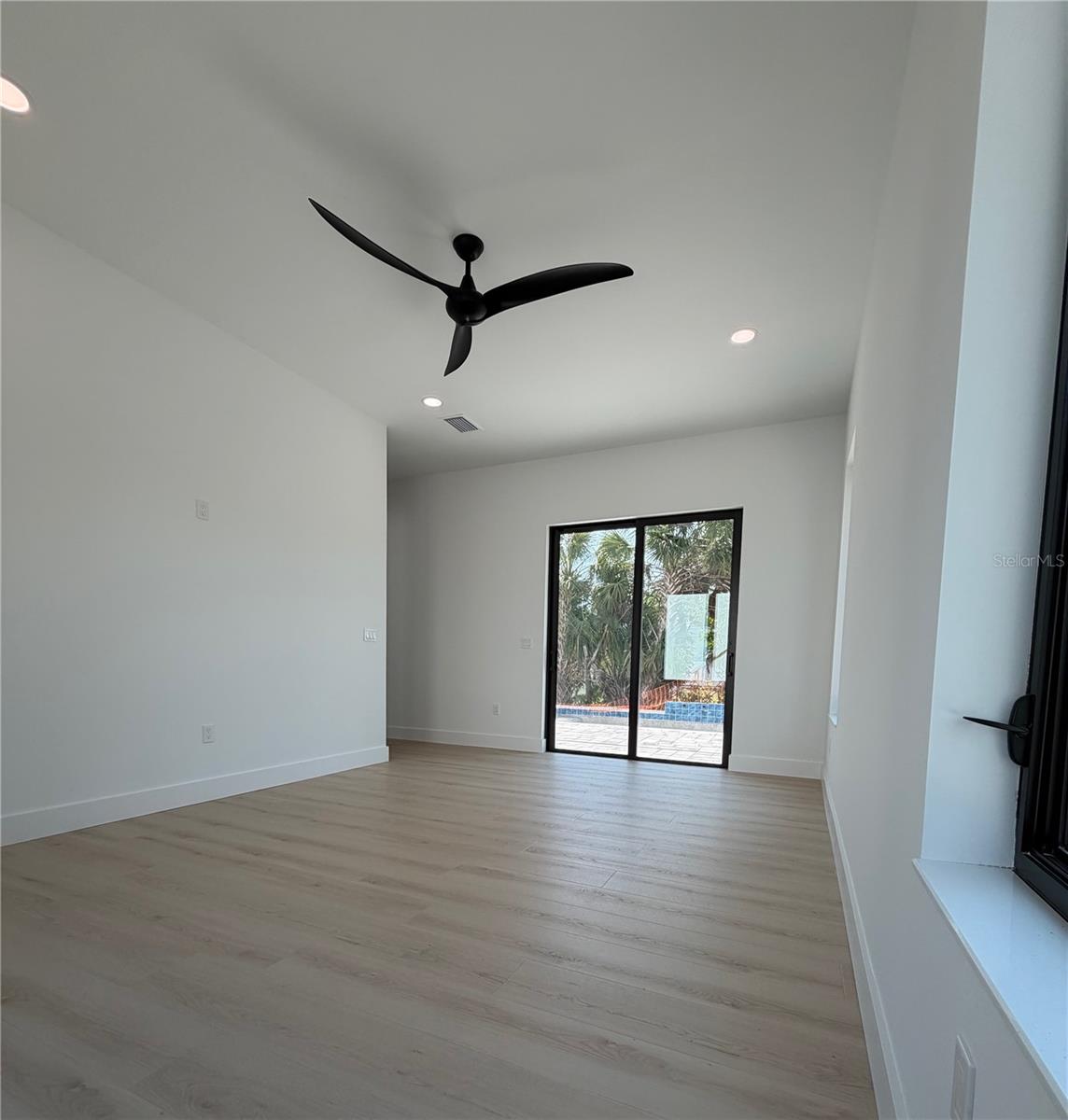 GROVE LAWN REP - Residential