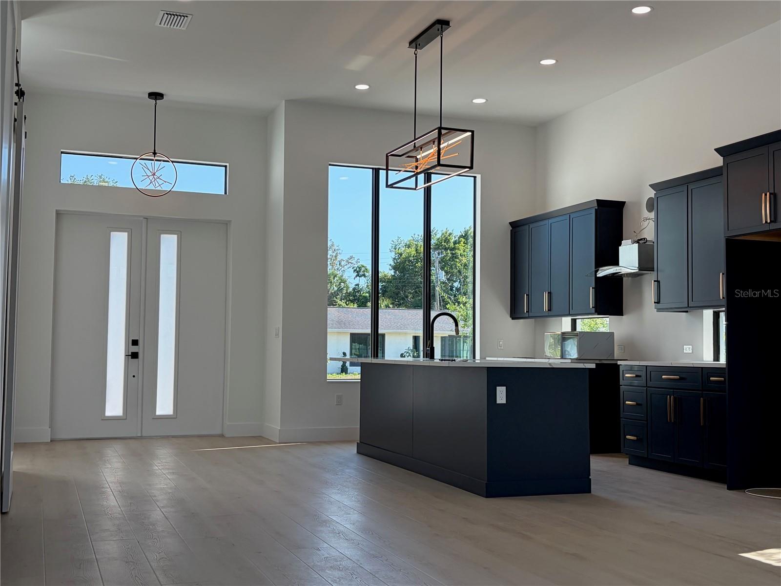 2069 HIBISCUS STREET