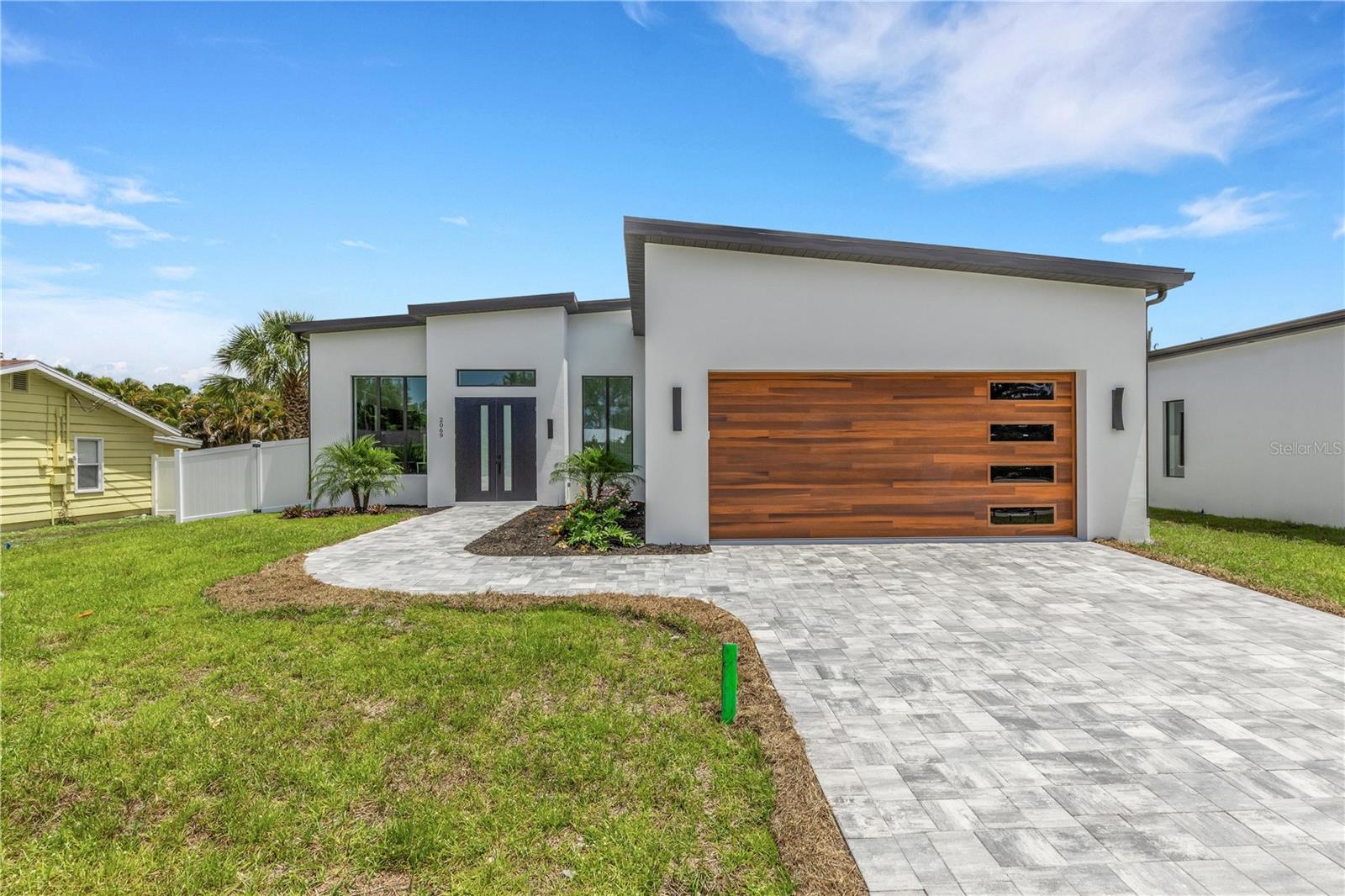 2069 HIBISCUS STREET