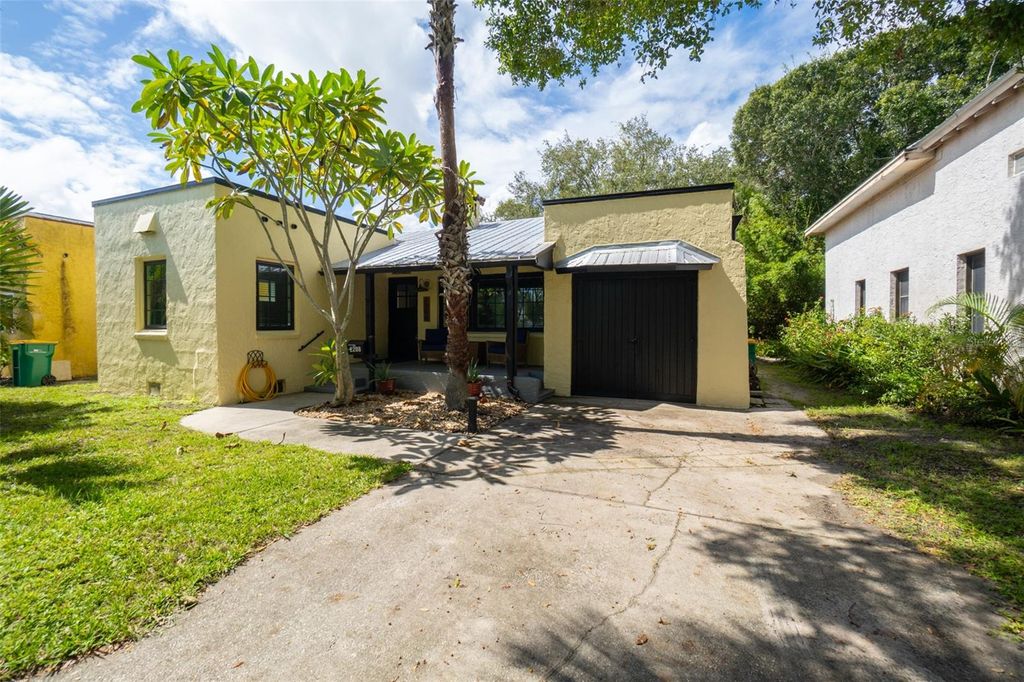 Photo of 2208 Country Club Road, Melbourne, FL 32901 (MLS # O6350760)